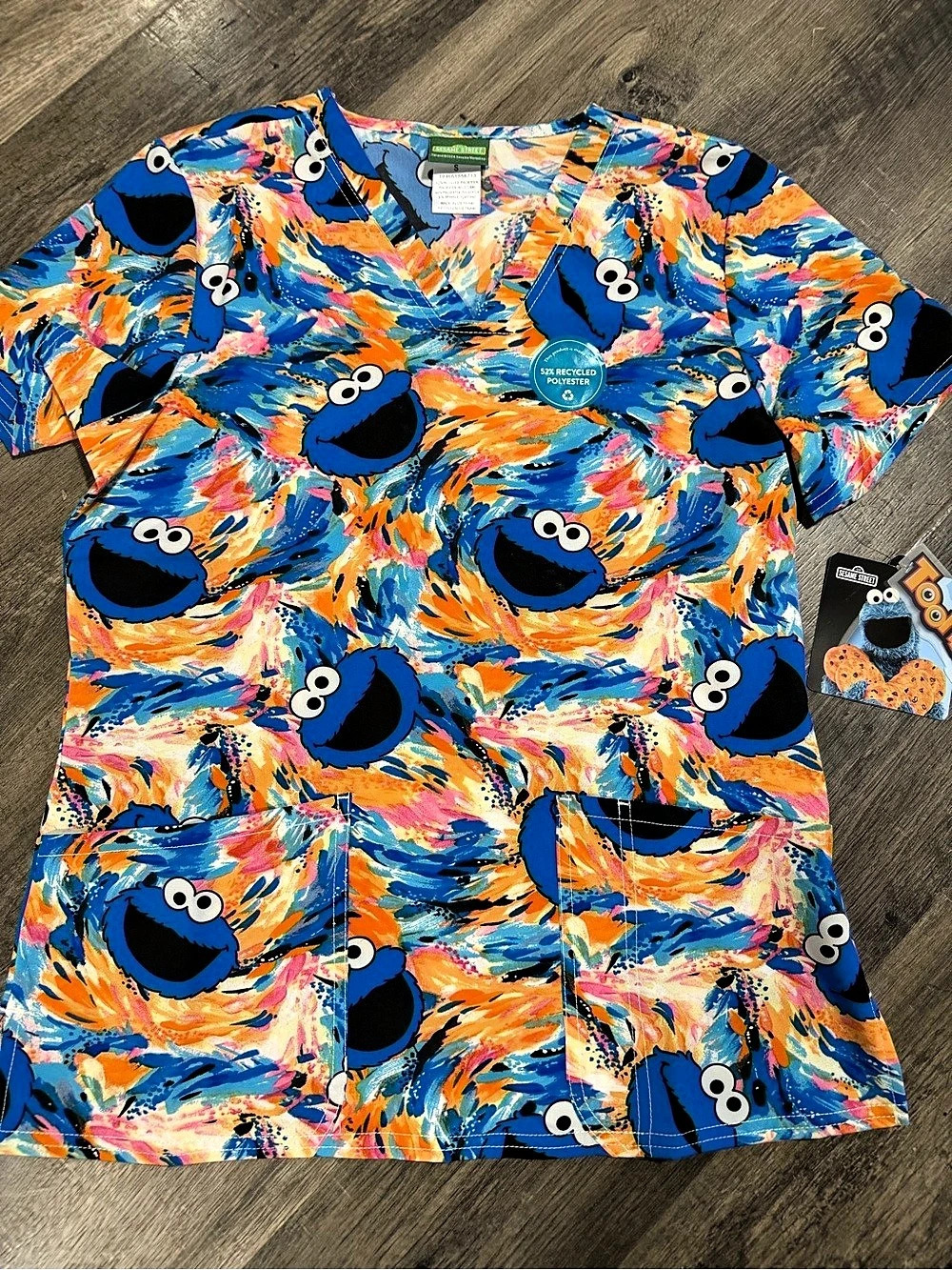 Sesame Street Cookie Monster scrub top Blue & Orange Small NWT